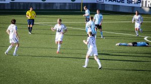 Alexander Søderlund scorer mot Vikingur