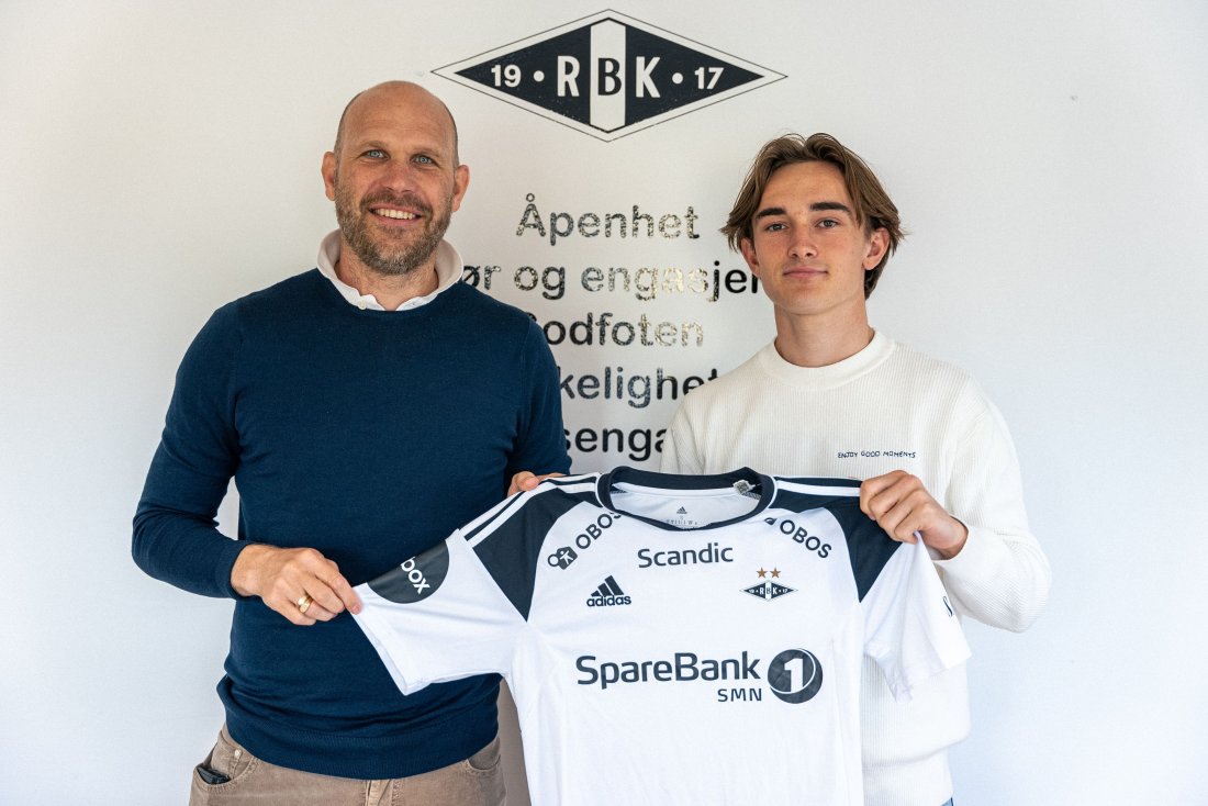 Broholm Dorsin signering.jpeg
