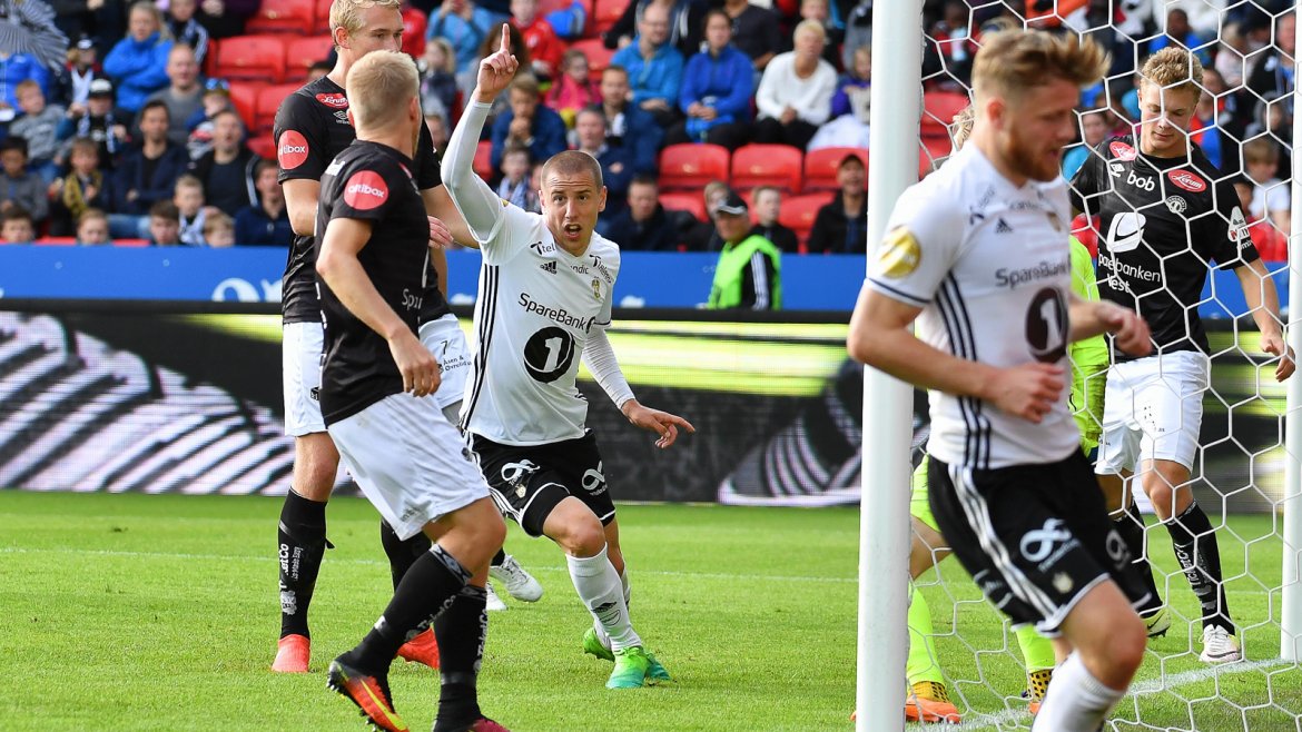 Milan Jevtovic med kveldens siste skåring.